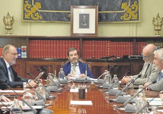 Vicente Guilarte preside un Pleno del Consejo General del Poder Judicial.