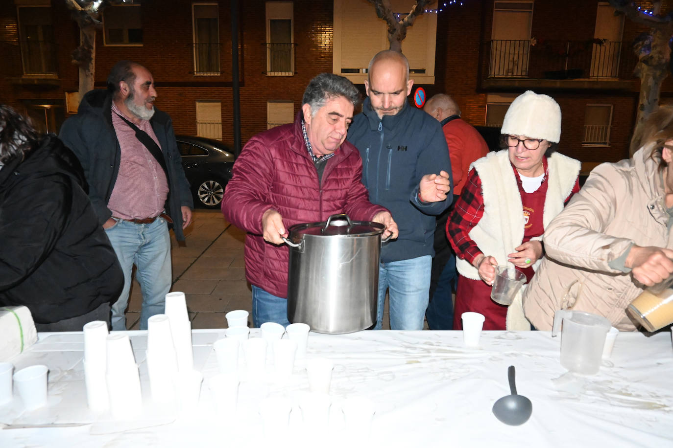 Santovenia de Pisuerga inaugura su árbol de Navidad