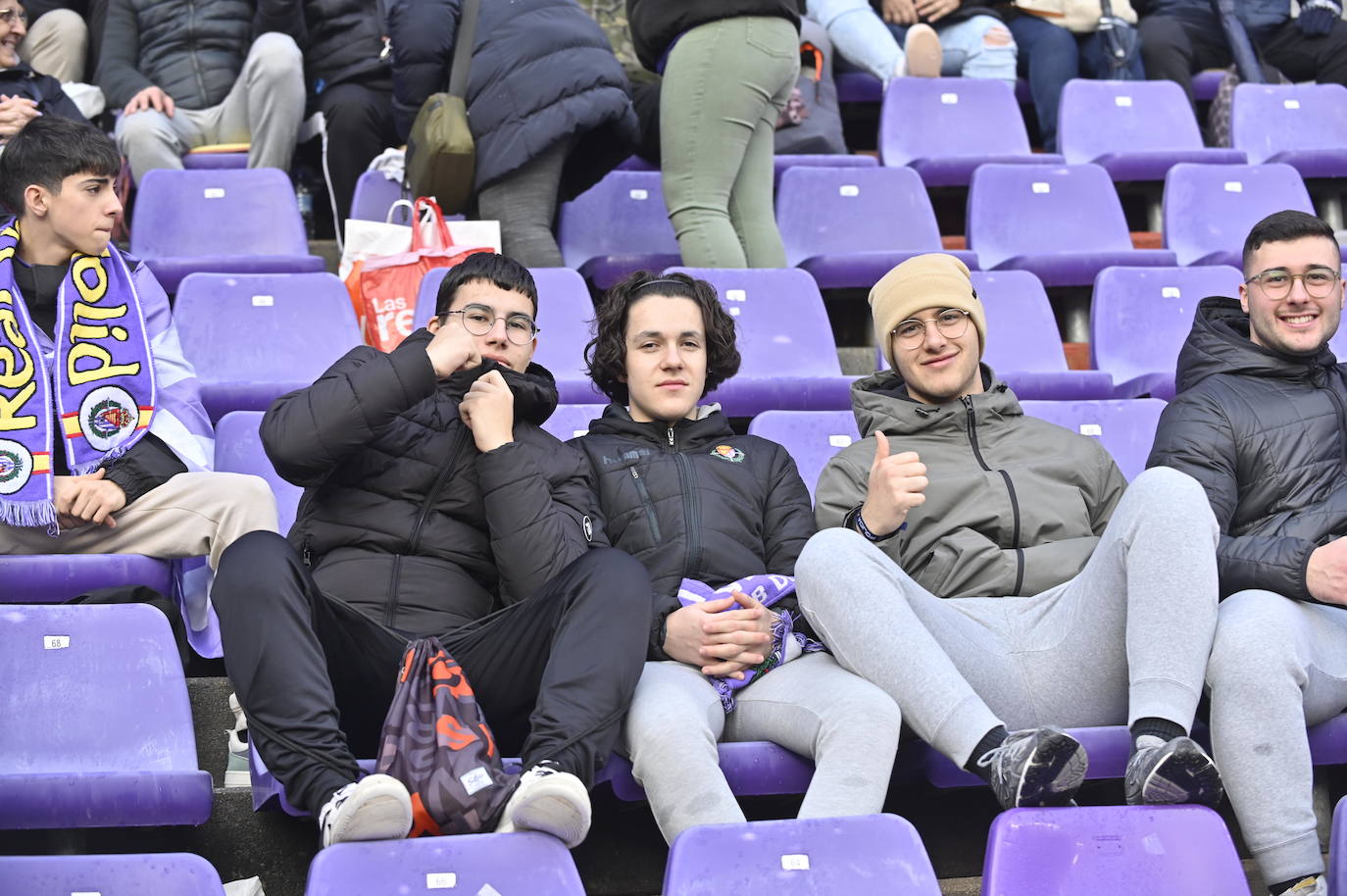 Búscate en las gradas del estadio José Zorrilla (1/4)