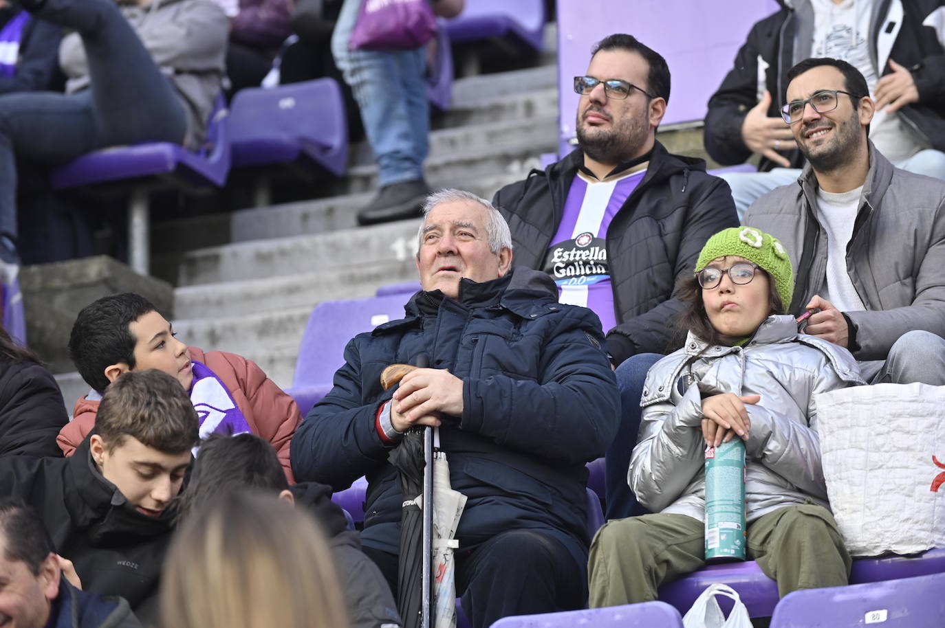 Búscate en las gradas del estadio José Zorrilla (1/4)