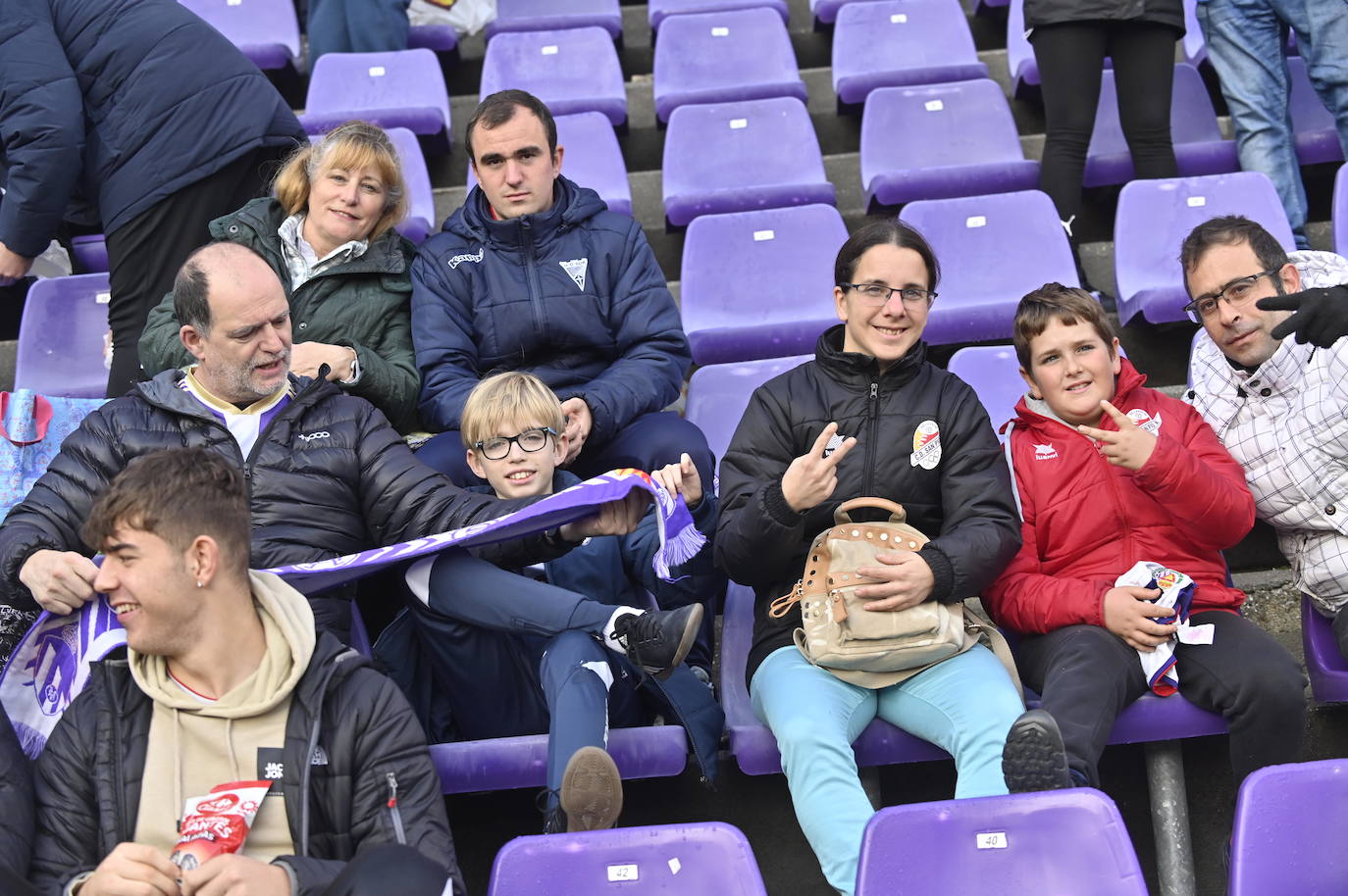 Búscate en las gradas del estadio José Zorrilla (1/4)