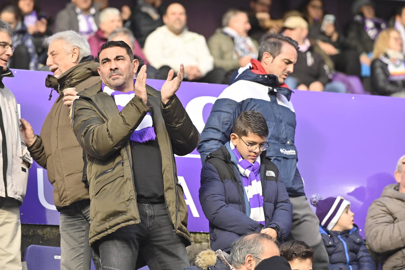 Búscate en las gradas del estadio José Zorrilla (2/4)