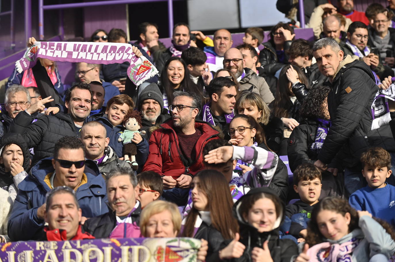 Búscate en las gradas del estadio José Zorrilla (3/4)