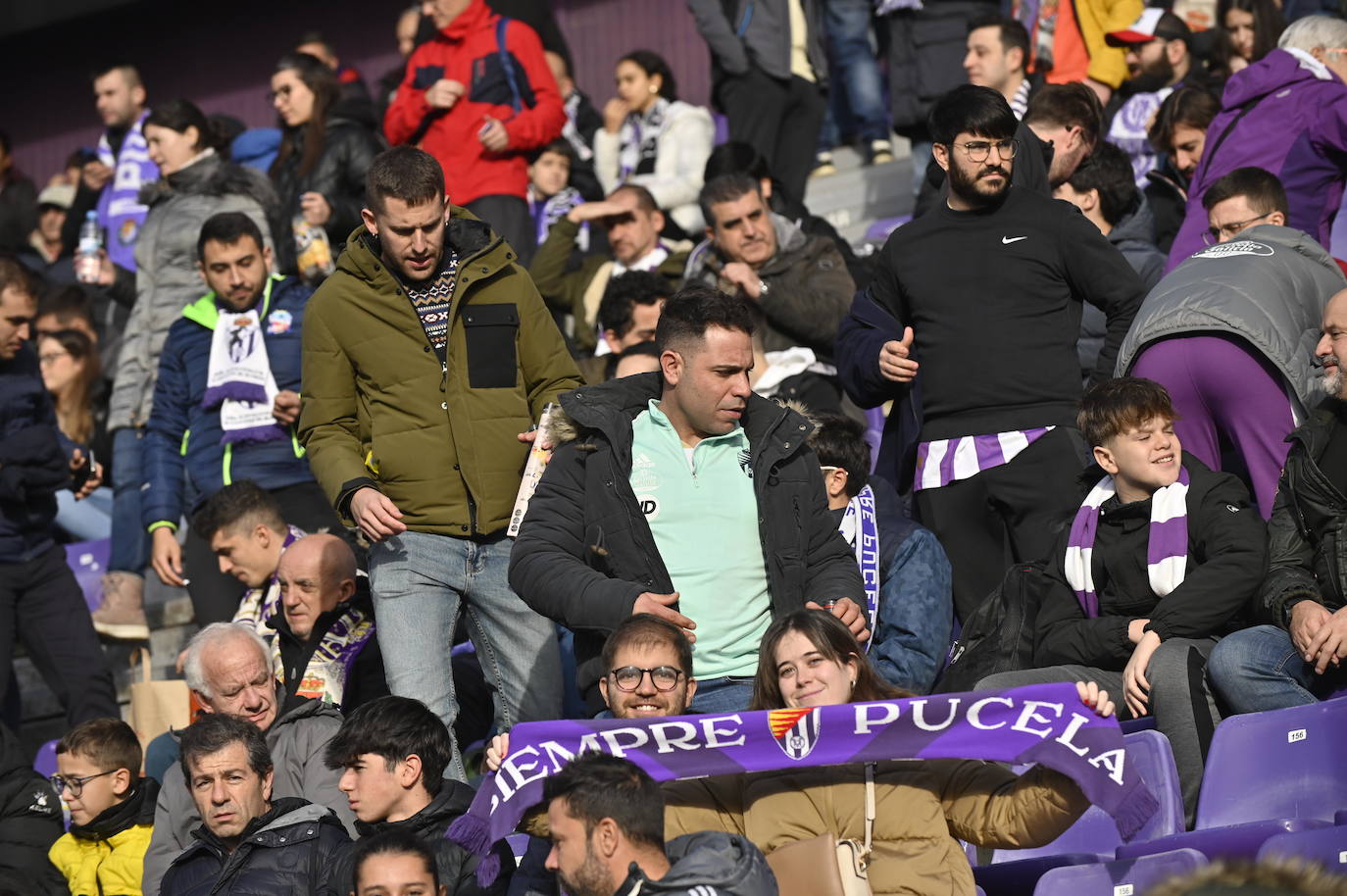 Búscate en las gradas del estadio José Zorrilla (3/4)