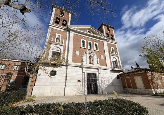 El exterior del Santuario de Nuestra Señora del Carmen de Extramuros