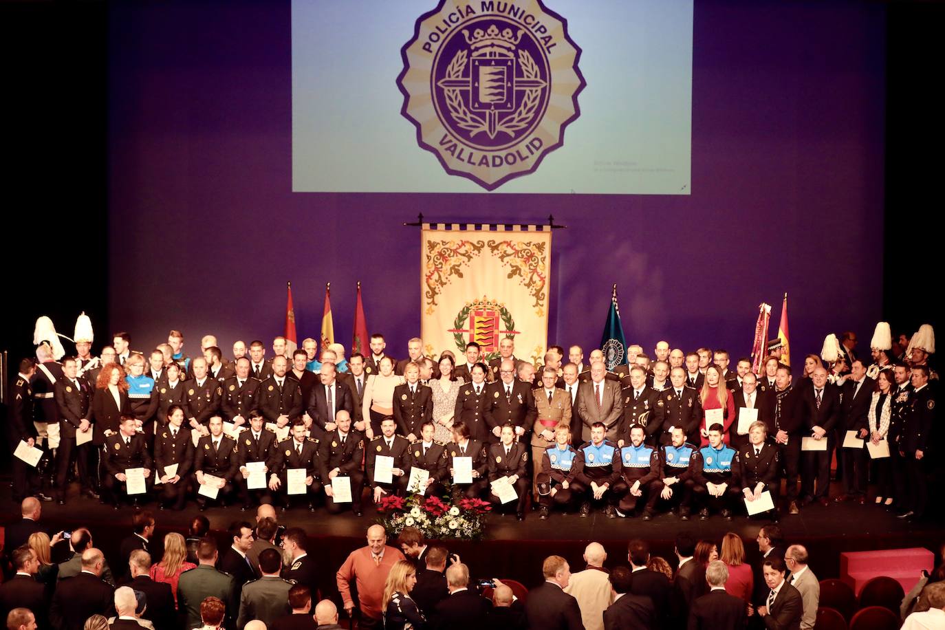 Las imágenes del acto por el Día de la Policía Municipal de Valladolid (1/2)