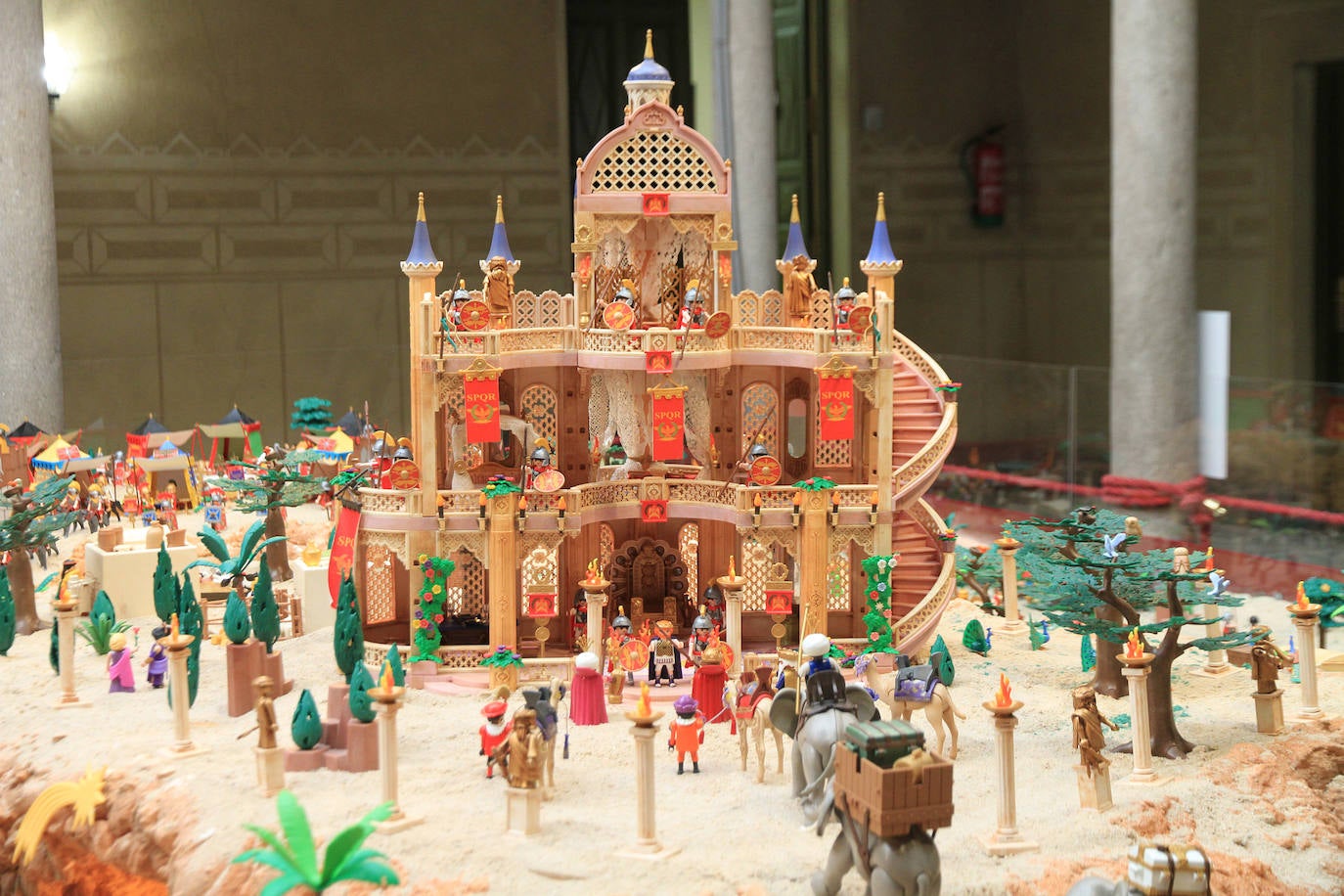 El belén hecho con más de 7.000 playmobil, en imágenes