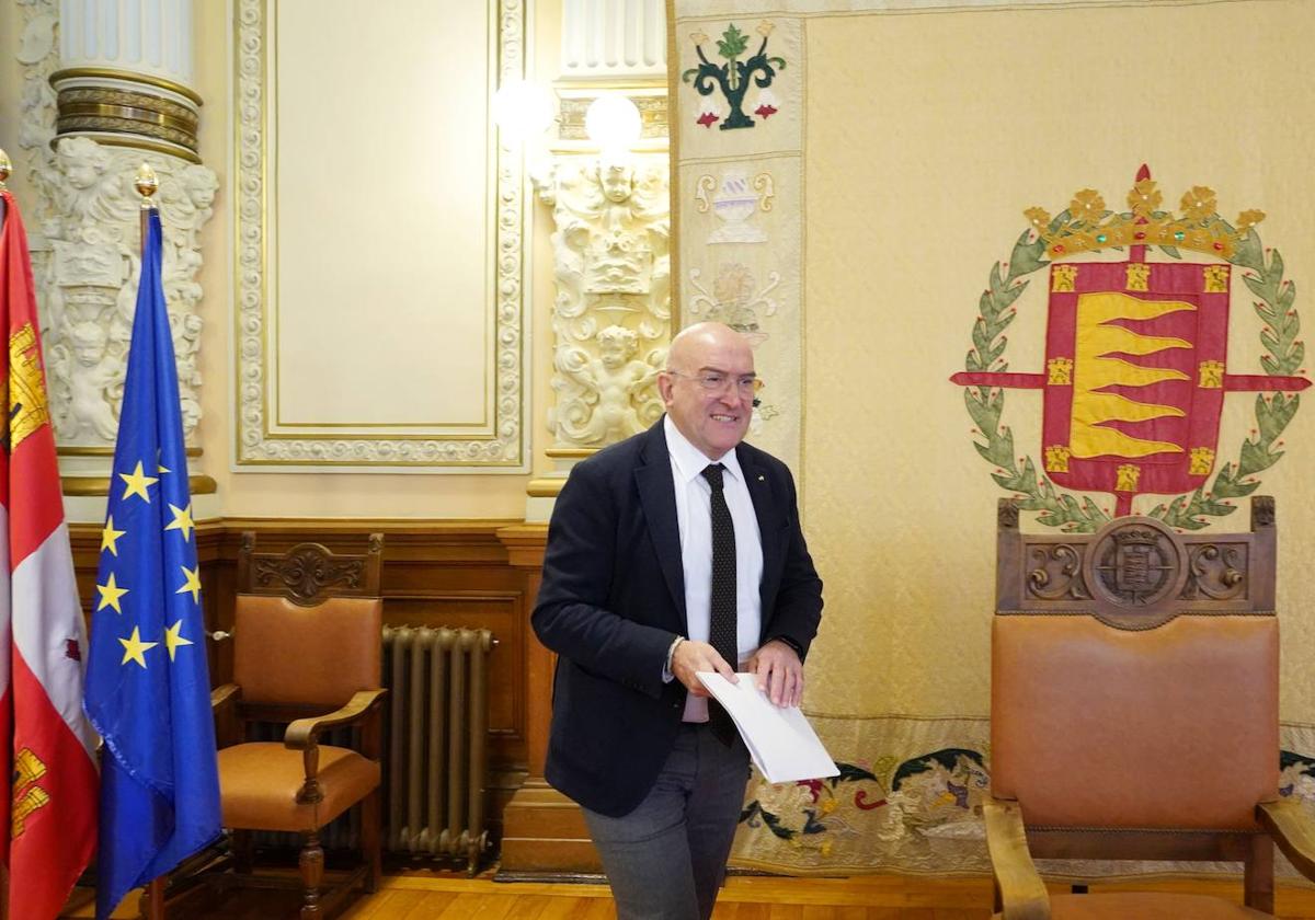 Jesús Julio Carnero, instantes antes de la rueda de prensa.