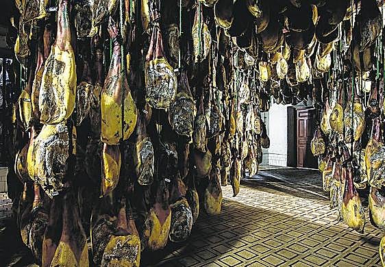 Bodega donde se han curado los jamones del estudio Blázquez-USAL.