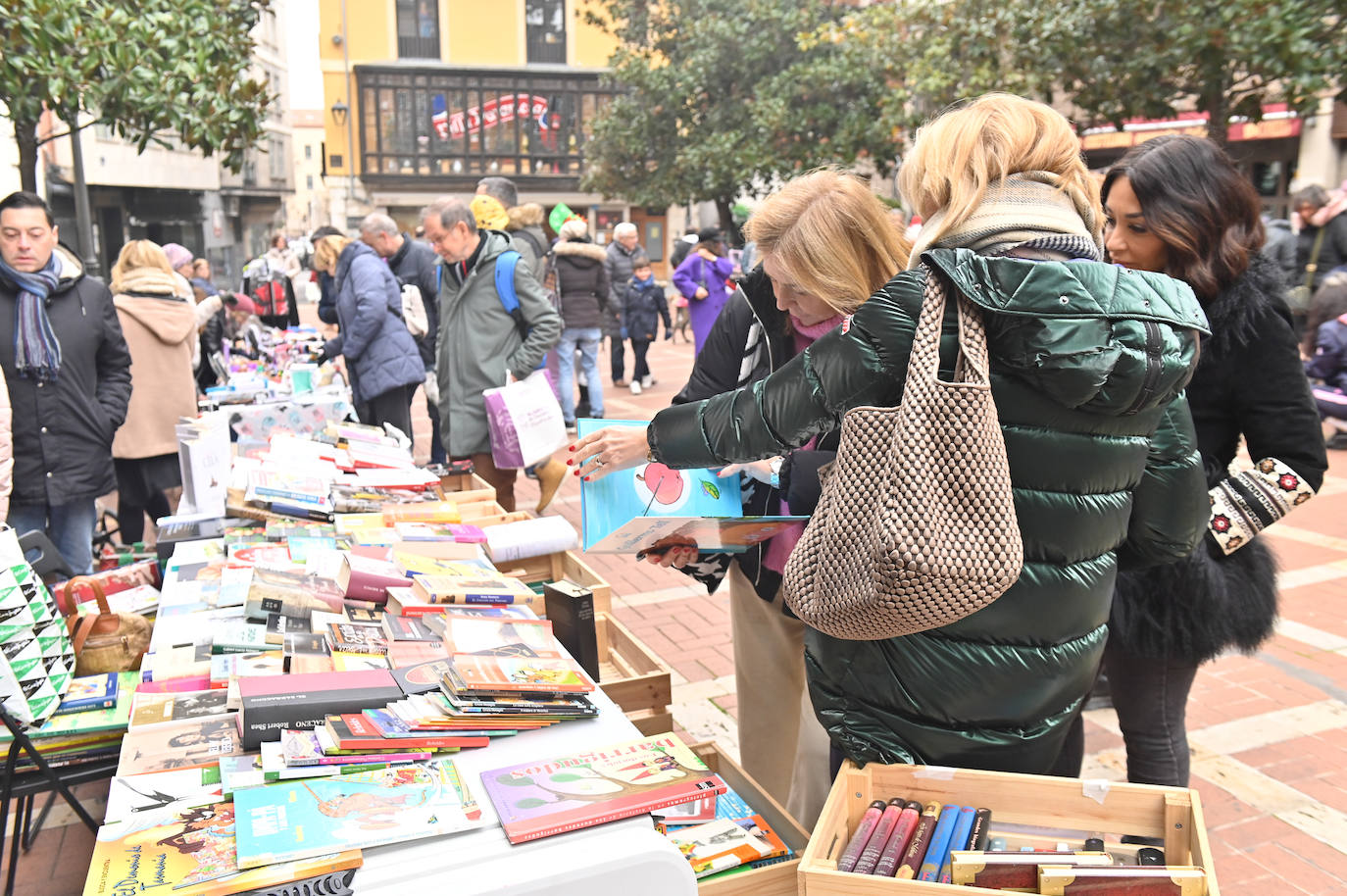 El mercadillo navideño Animalid, en imágenes