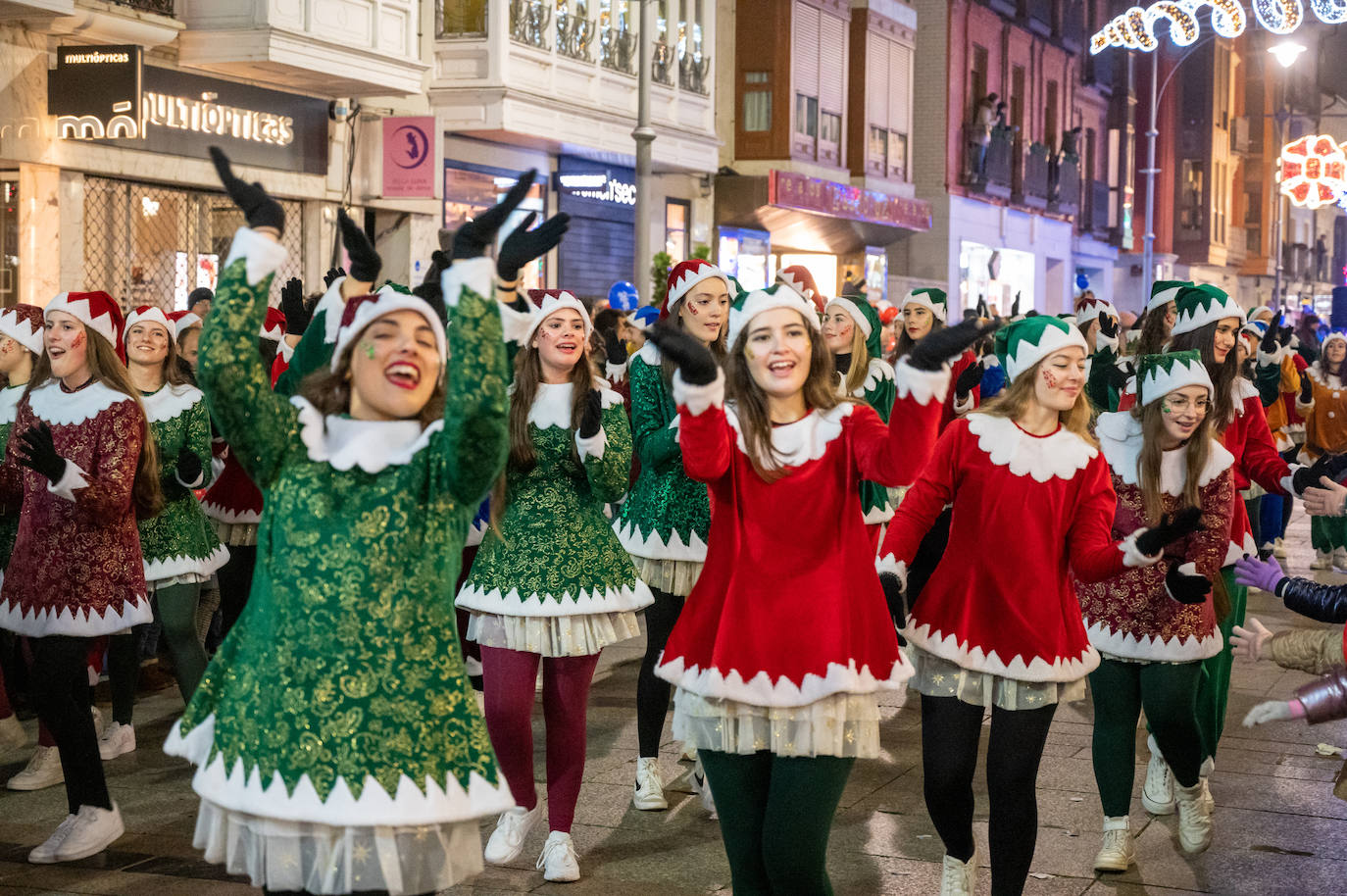 Papá Noel llena las calles de Palencia