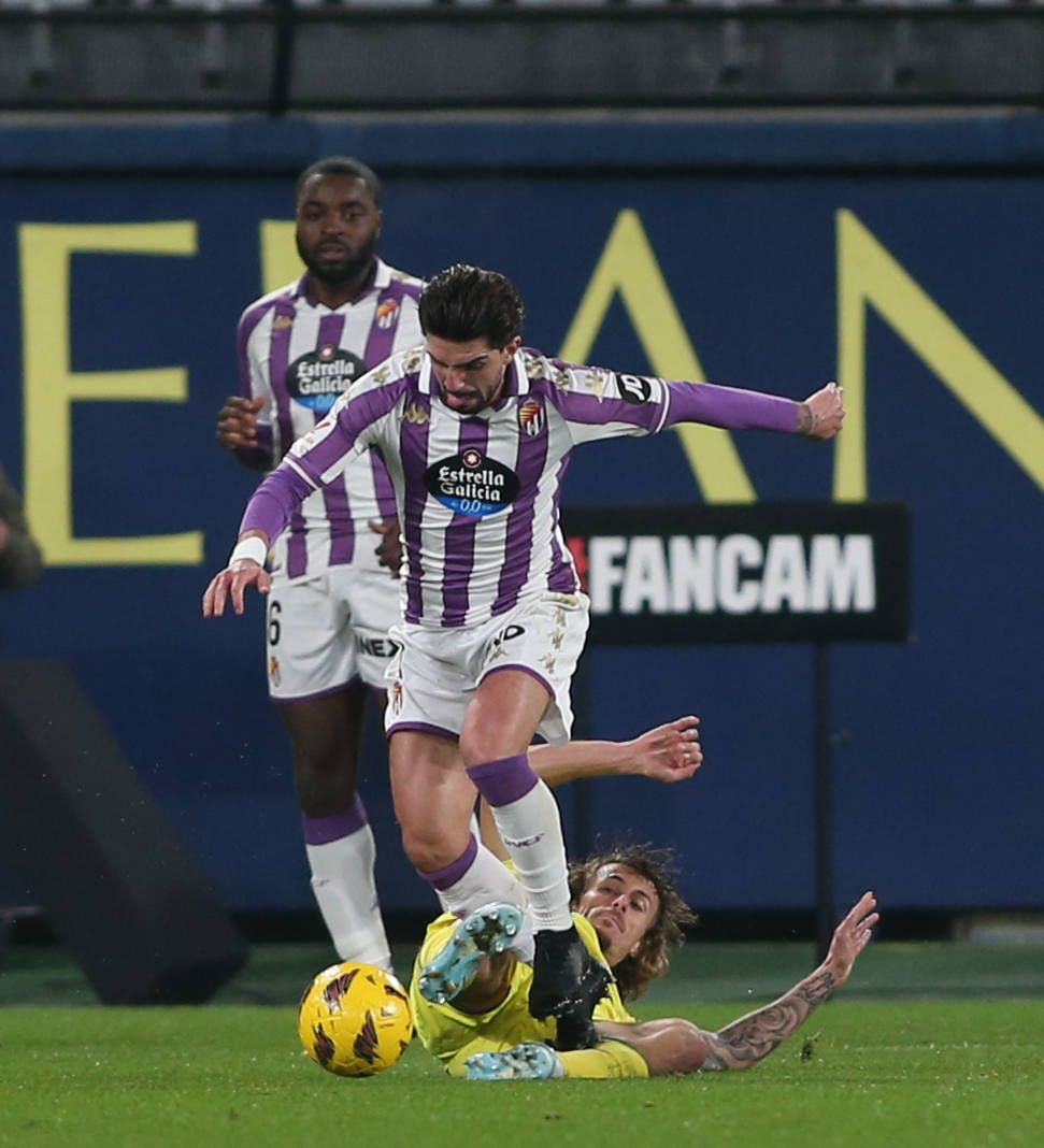 Las imágenes del partido Villarreal B - Real Valladolid