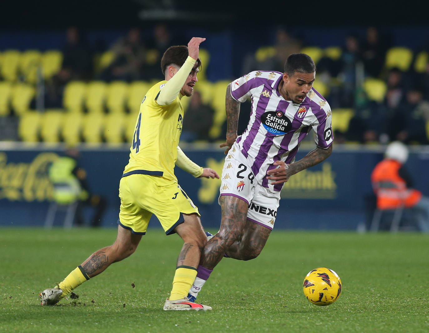 Las imágenes del partido Villarreal B - Real Valladolid