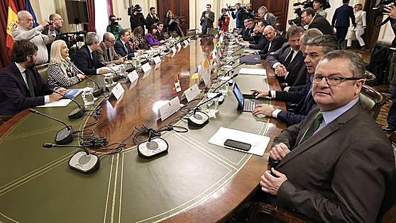 Dueñas exige a Planas modificaciones de la PAC acordadas en la región