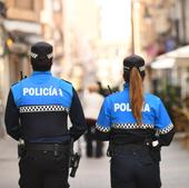 Detenido por agredir a su pareja de 18 años en plena calle