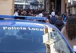 Policía Local, durante un servicio especial como es la Tardebuena.