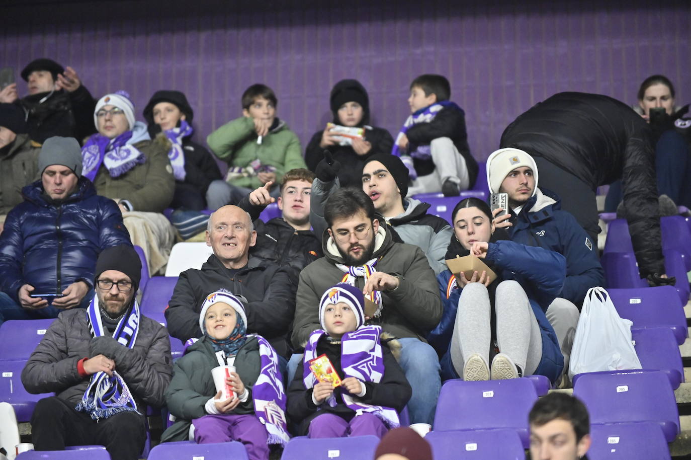 Búscate en las gradas del José Zorrilla (2 de 4)