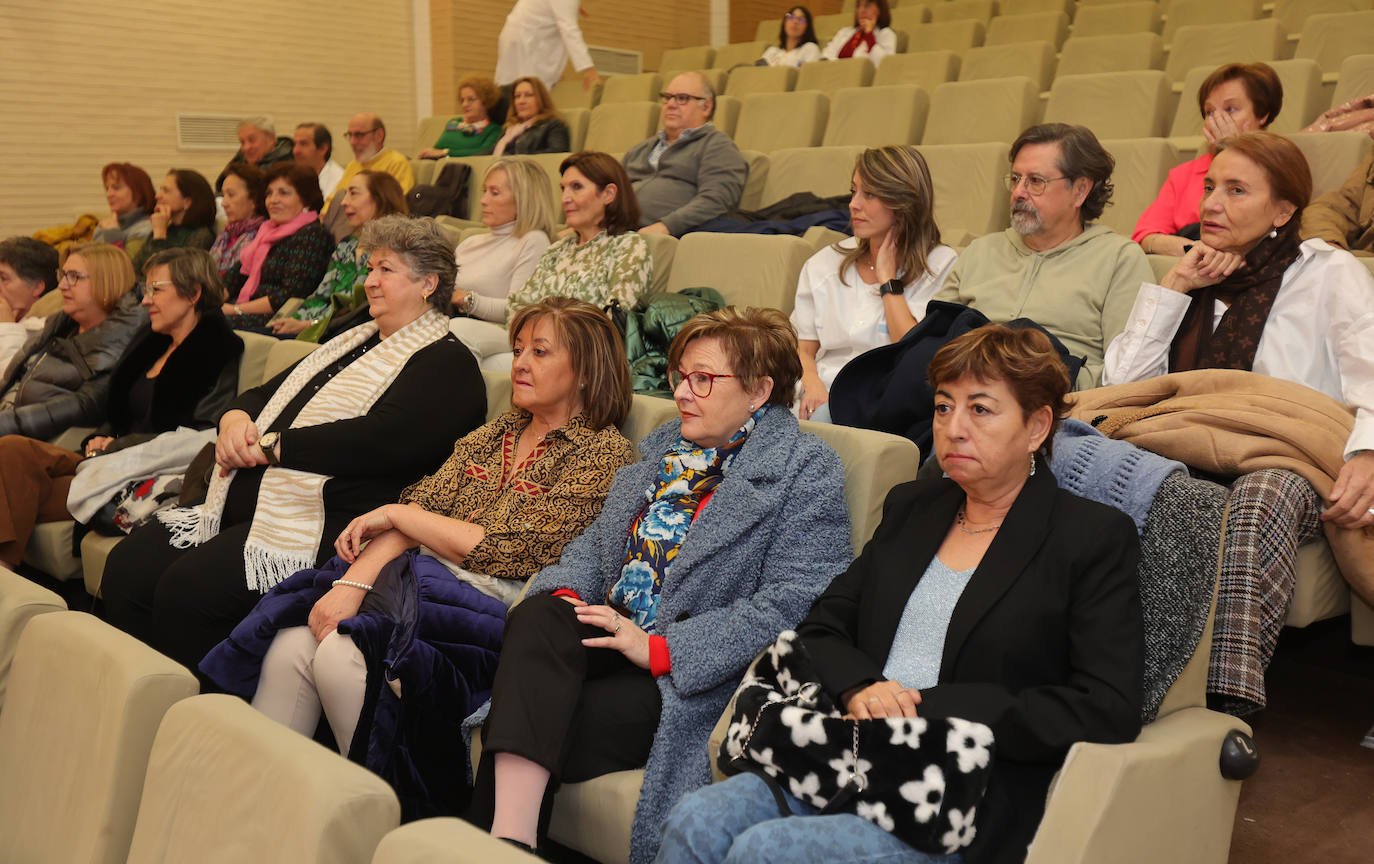 Un homenaje en el Hospital Río Carrión a 55 profesionales