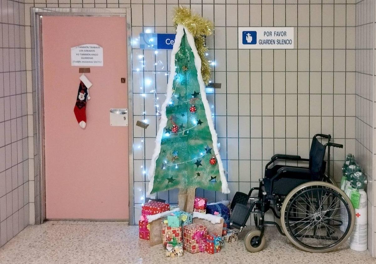 Imagen principal - Detalles de la decoración del Hospital Clínico de Valladolid.