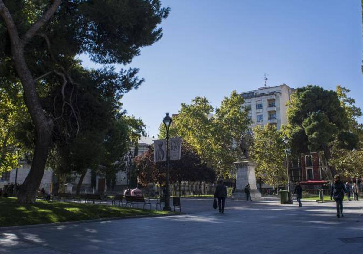 Imagen de archivo de la plaza de la Universidad, donde se celebrará este viernes el evento.