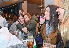 Ambiente festivo en la Tardebuena de Valladolid