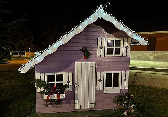 Una de las casitas del poblado en miniatura de Villaviudas.