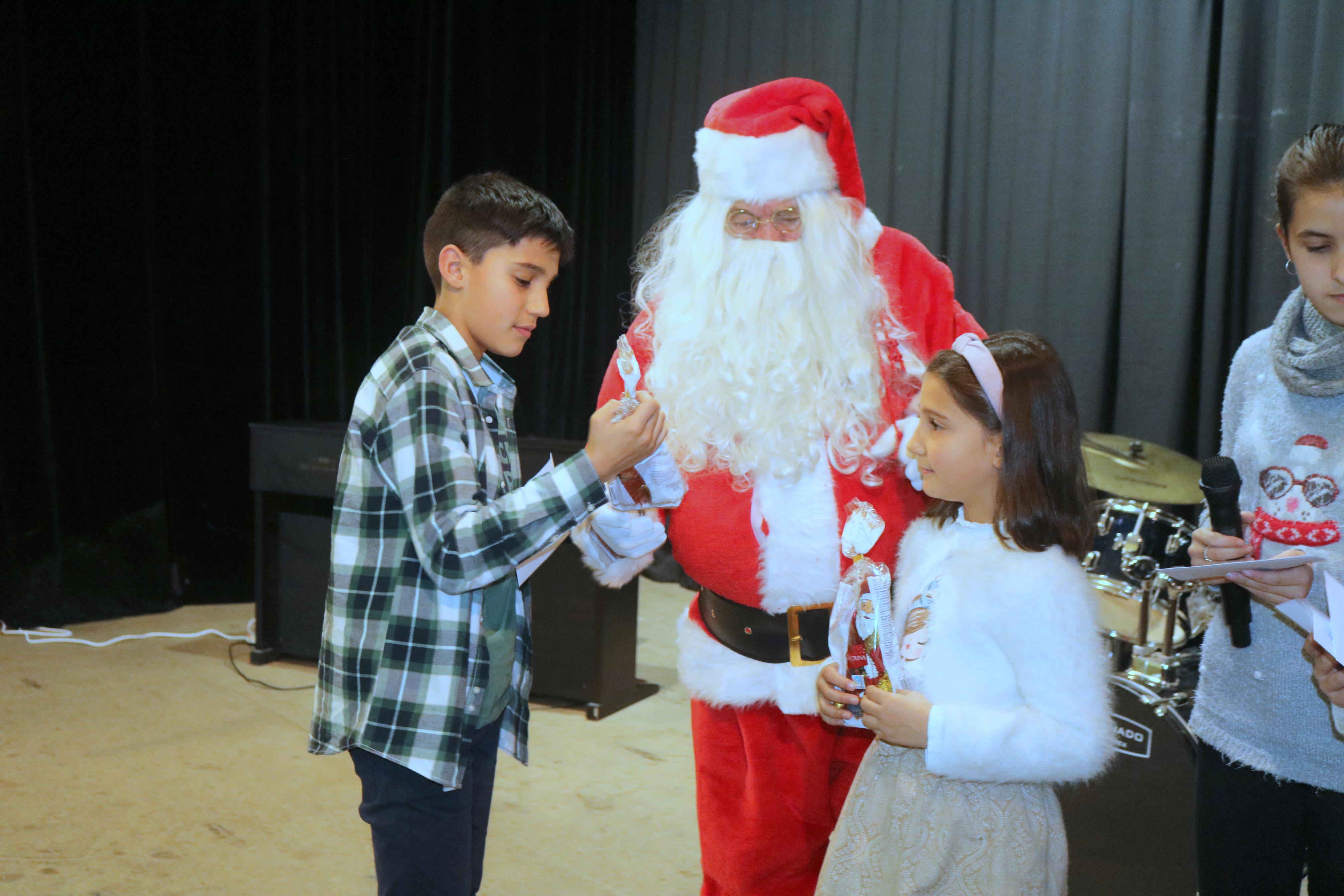 Papá Noel reparte ilusiones en Baltanás