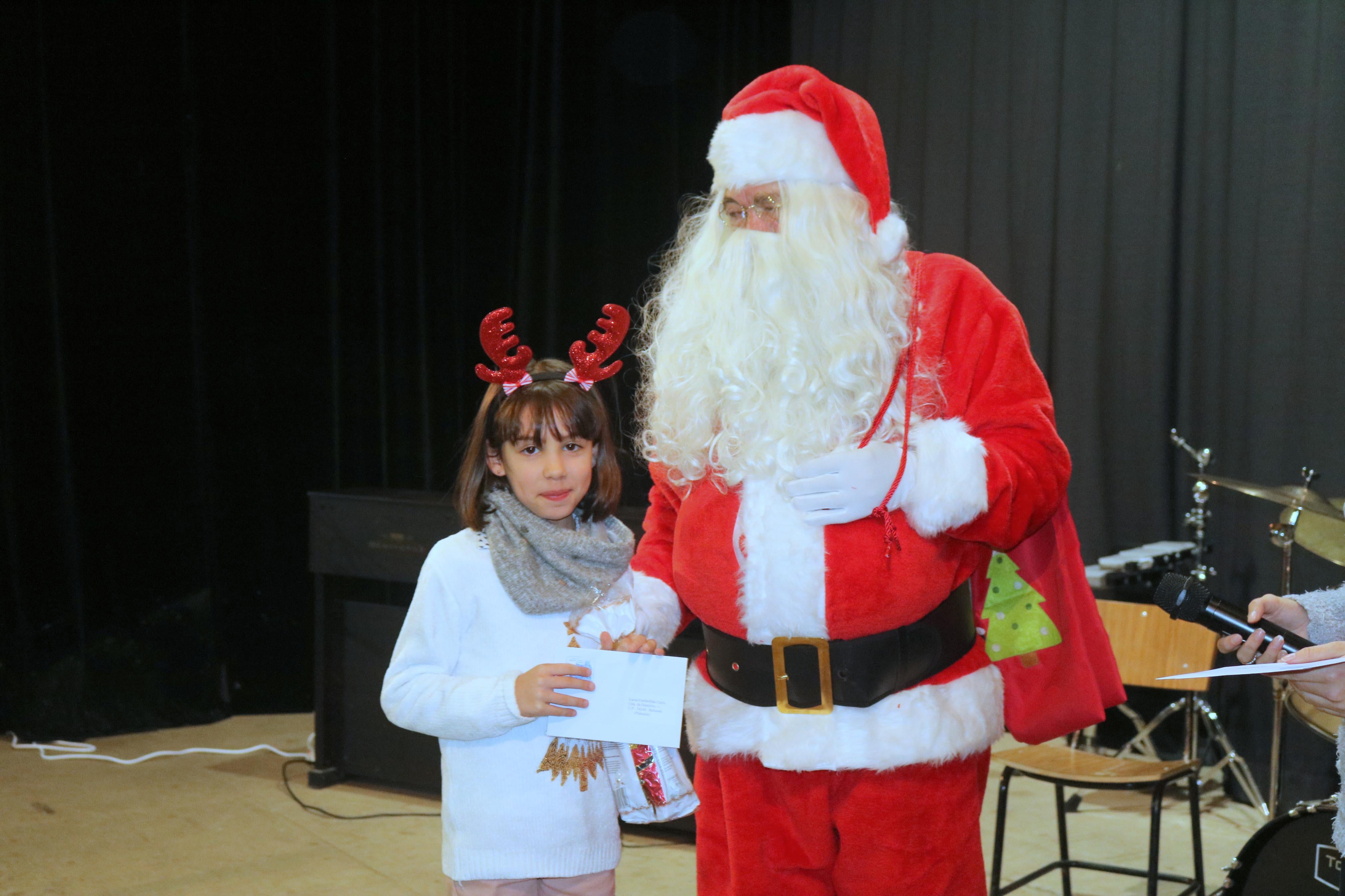 Papá Noel reparte ilusiones en Baltanás