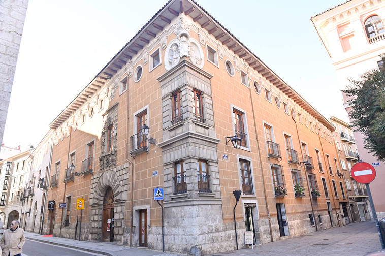 La noble historia de la calle San Ignacio, en imágenes