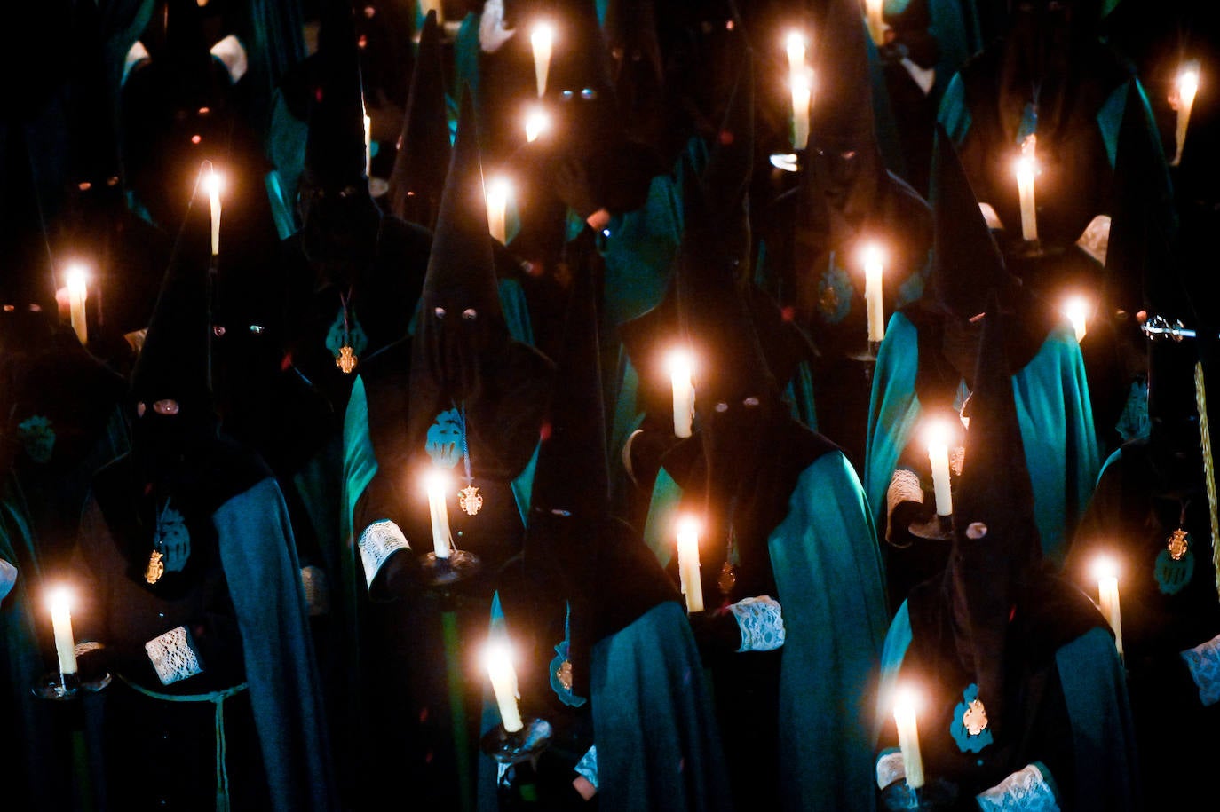 Semana Santa. Procesión de Regla de la Cofradía Penitencial de la Santa Vera Cruz.