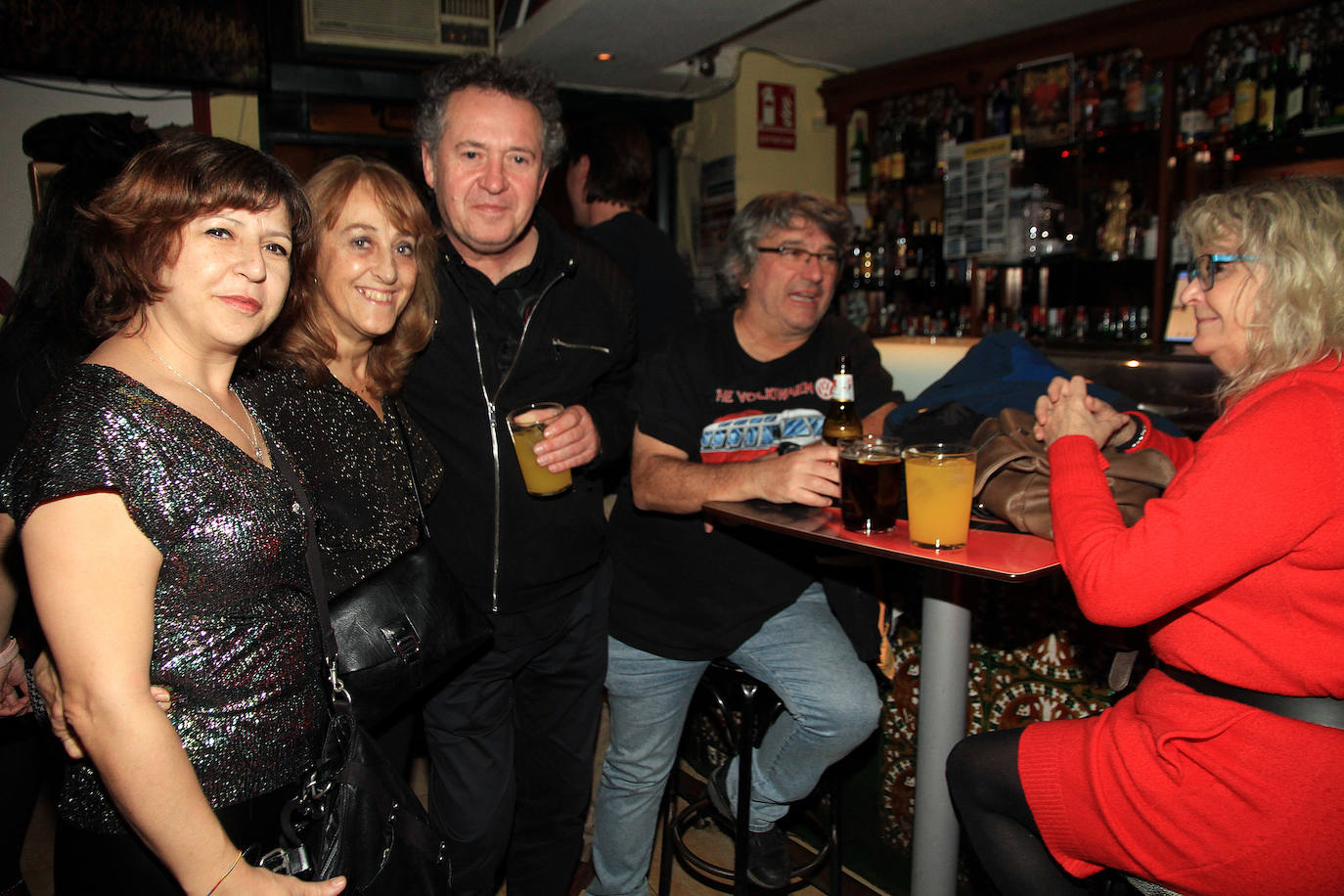 Fotos: La tranquilidad y la fiesta reinan en la Nochevieja segoviana 1 de 2)