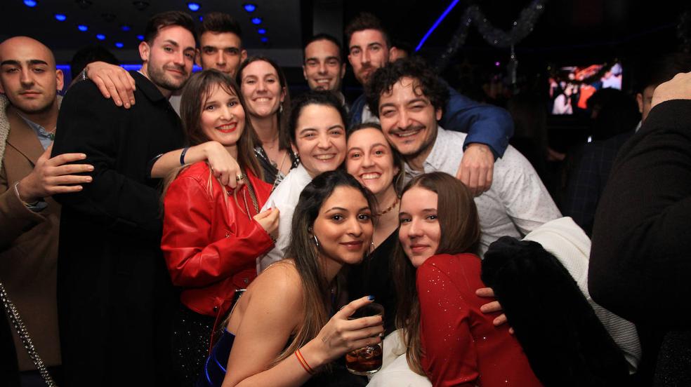 La tranquilidad y la fiesta reinan en la Nochevieja segoviana (1 de 2)