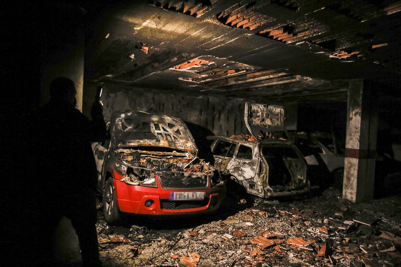 Fotos: Incendio en un garaje en Parquesol