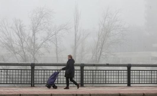 Niebla este martes en el puente de Juan de Austria. 