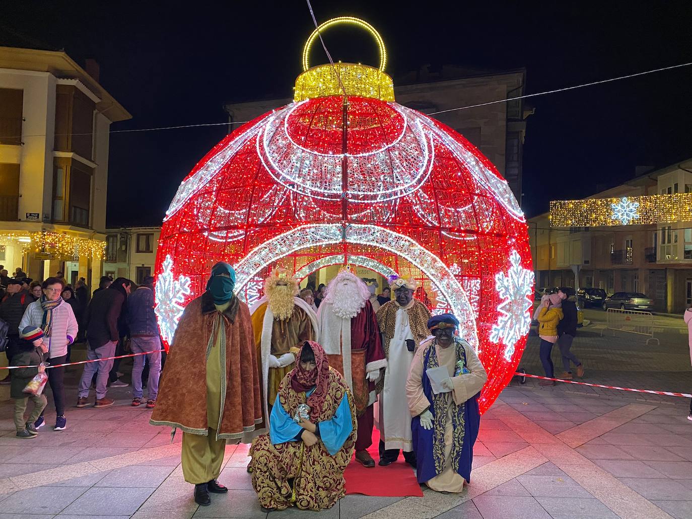 Fotos: Los Reyes Magos llenan de ilusión la provincia de Palencia