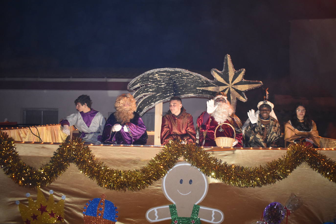 Fotos: Los Reyes Magos llenan de ilusión la provincia de Palencia