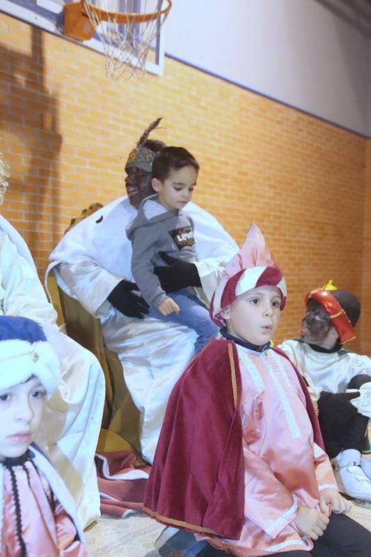 Fotos: Los Reyes Magos llenan de ilusión la provincia de Palencia