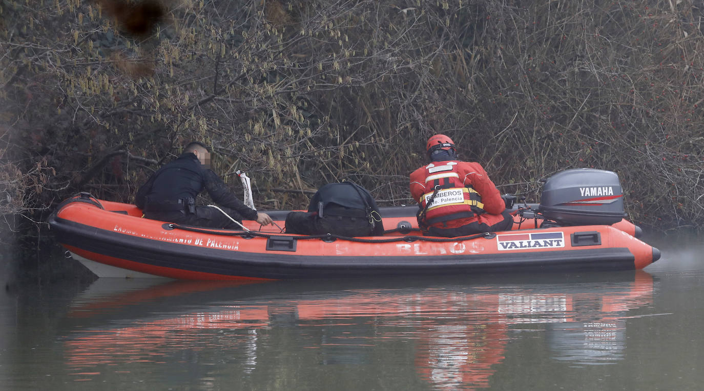 Fotos: Rescate de un conductor en el río Carrión