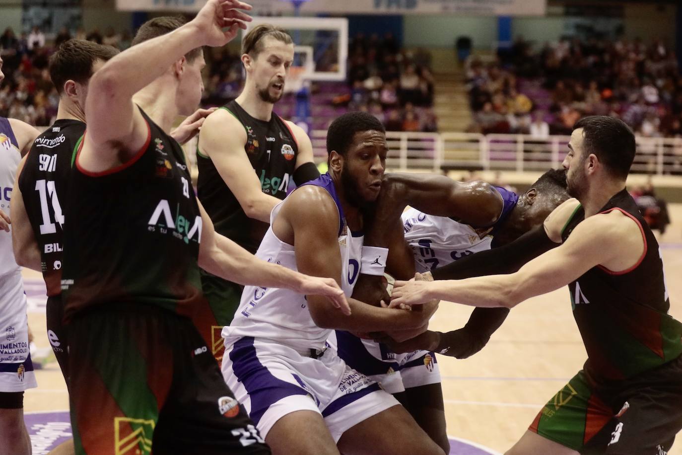 Fotos: El partido del Pucela Basket, en imágenes