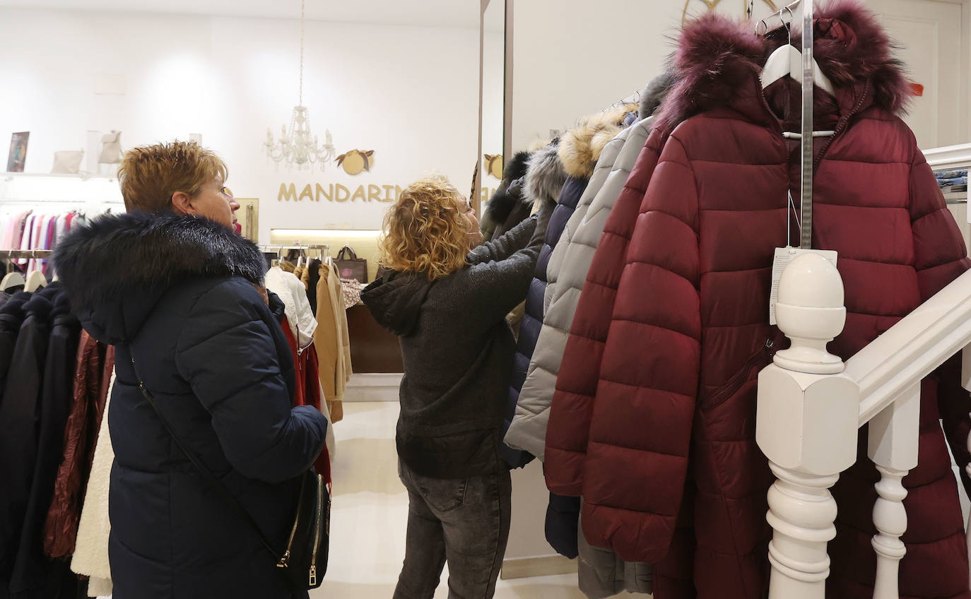 Fotos: El comercio abre el año con unas rebajas sin la esencia de las de antes