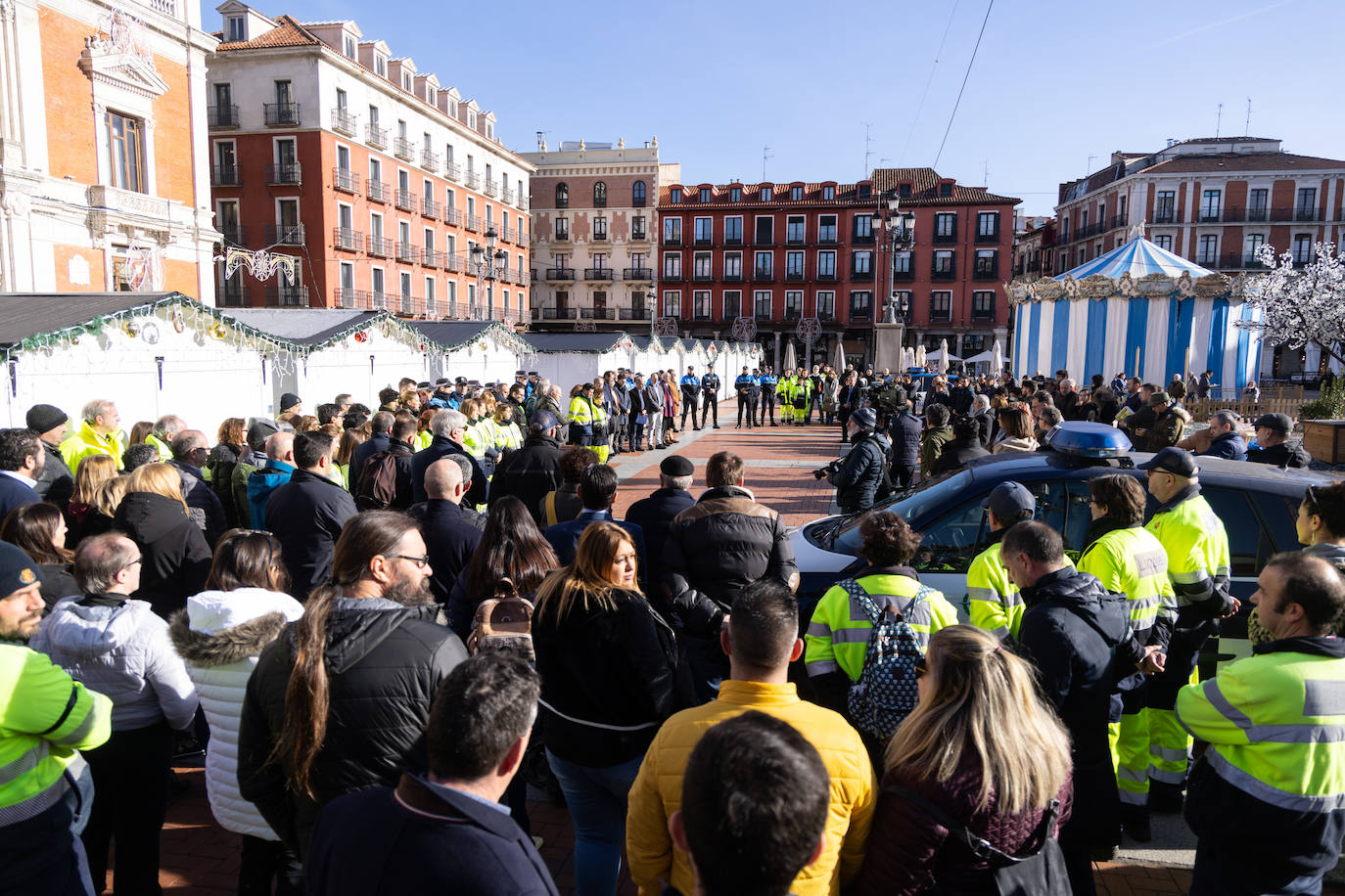 Fotos: Minuto de silencio en honor al trabajador municipal fallecido en Valladolid