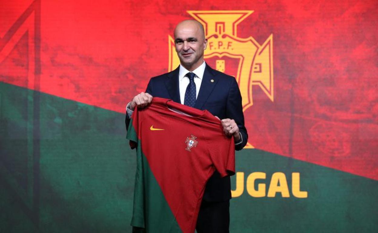 Roberto Martínez durante su presentación como seleccionador de Portugal.