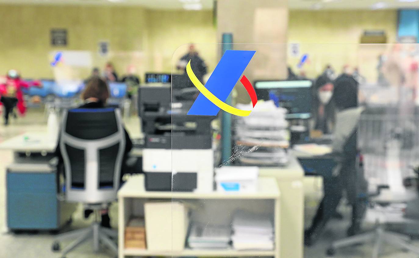Una oficina de la Agencia Tributaria, en una imagen de archivo 