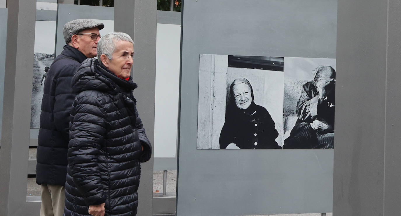 Fotos: 50 fotografías con historia acampan en el Salón en Palencia
