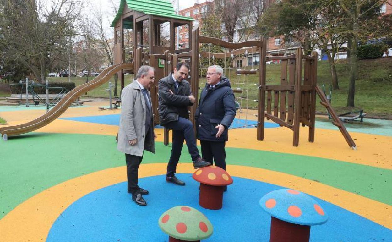 Las Huertas del Obispo de Palencia estrenan nuevo parque infantil -  Palencia en la Red