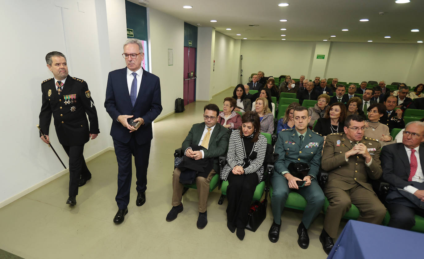 Acto para celebrar los 199 años de historia de la Policía Nacional de Palencia, este viernes.