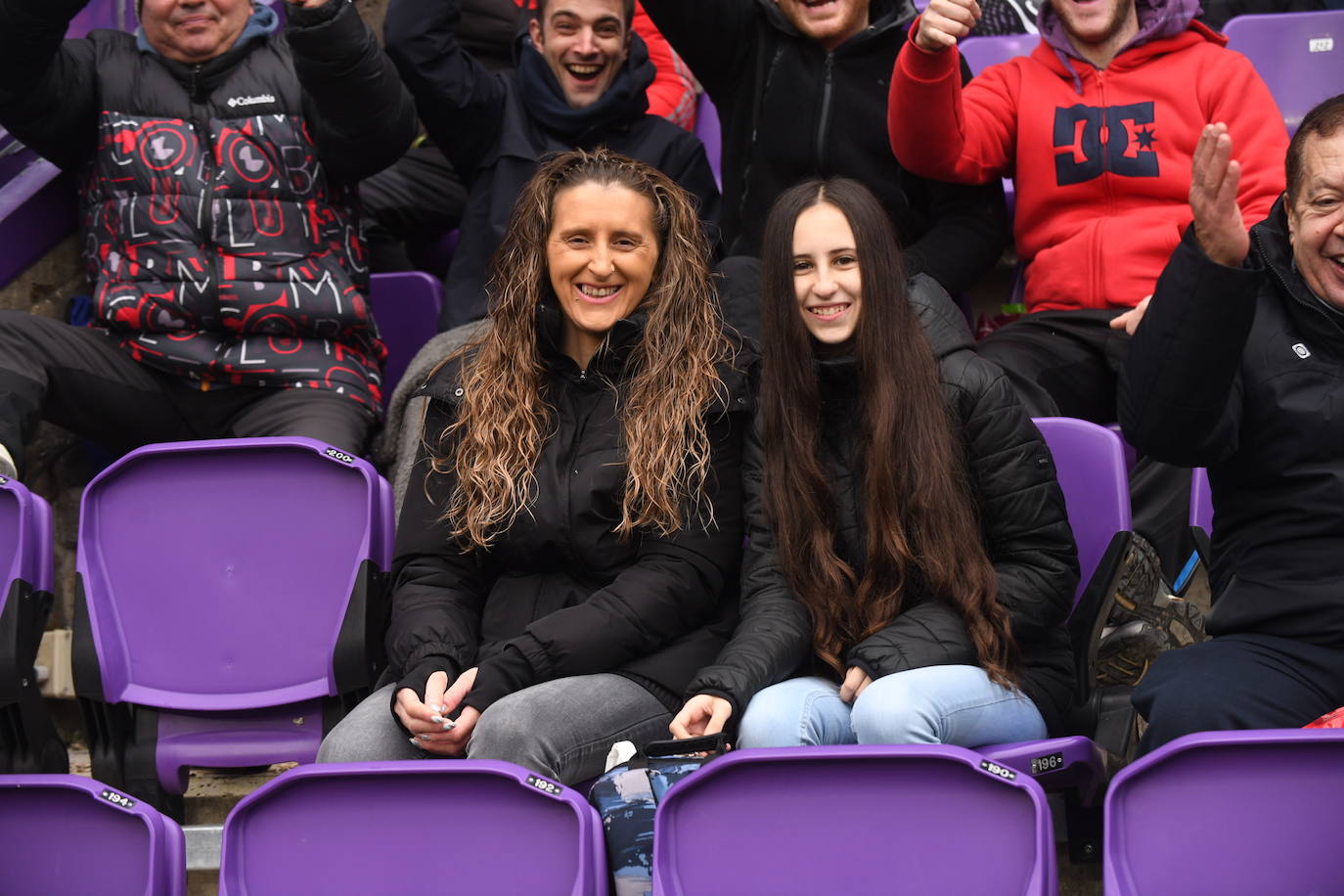 Fotos: Búscate en la grada del Real Valladolid-Rayo Vallecano (1/4)