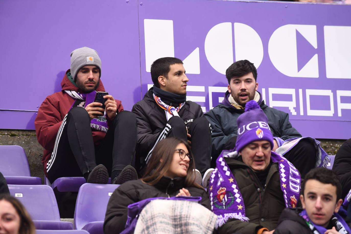 Fotos: Búscate en la grada del Real Valladolid-Rayo Vallecano (1/4)