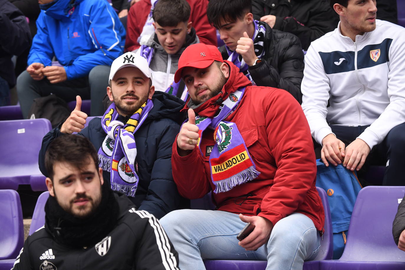 Fotos: Búscate en la grada del Real Valladolid-Rayo Vallecano (1/4)