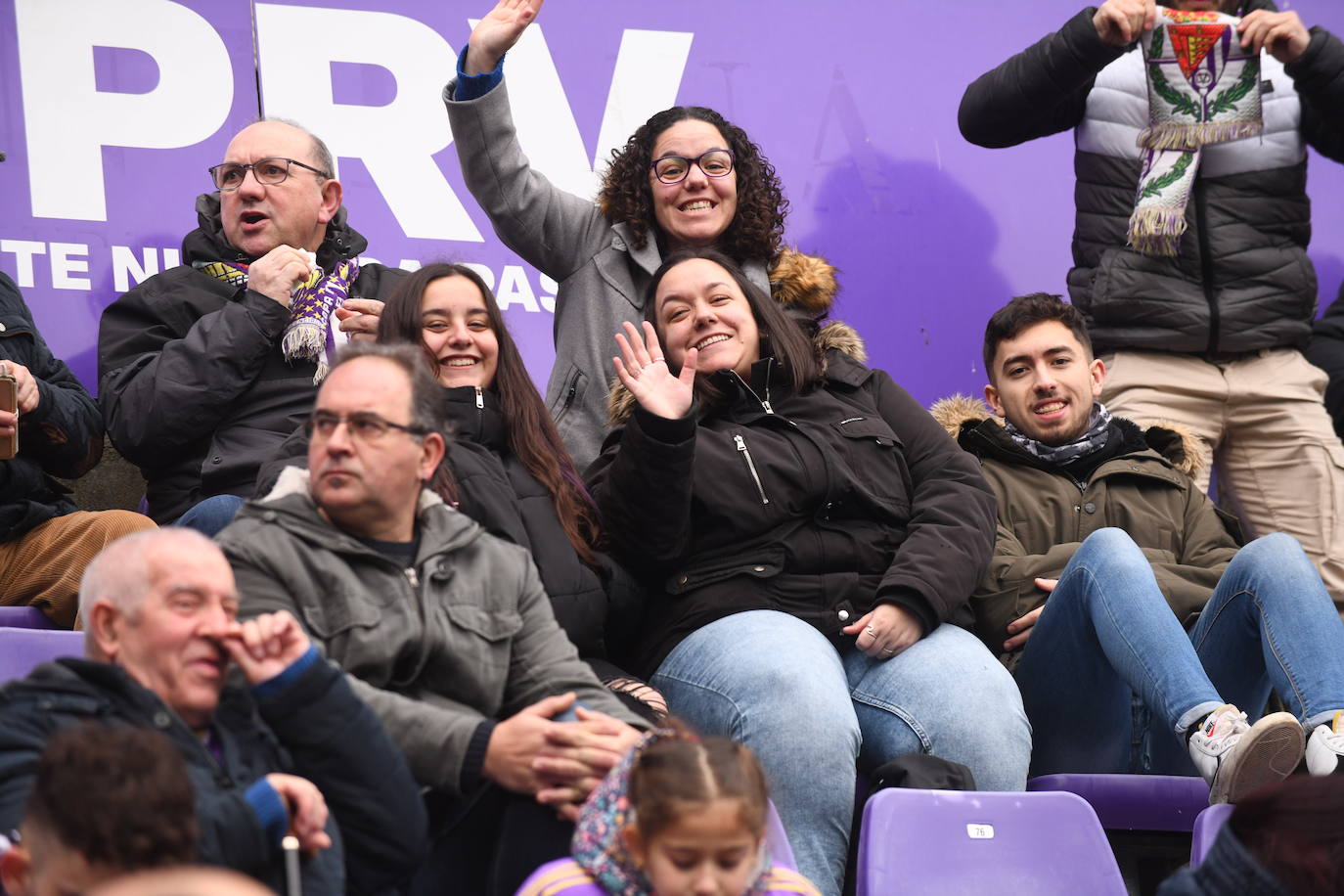 Fotos: Búscate en la grada del Real Valladolid-Rayo Vallecano (4/4)